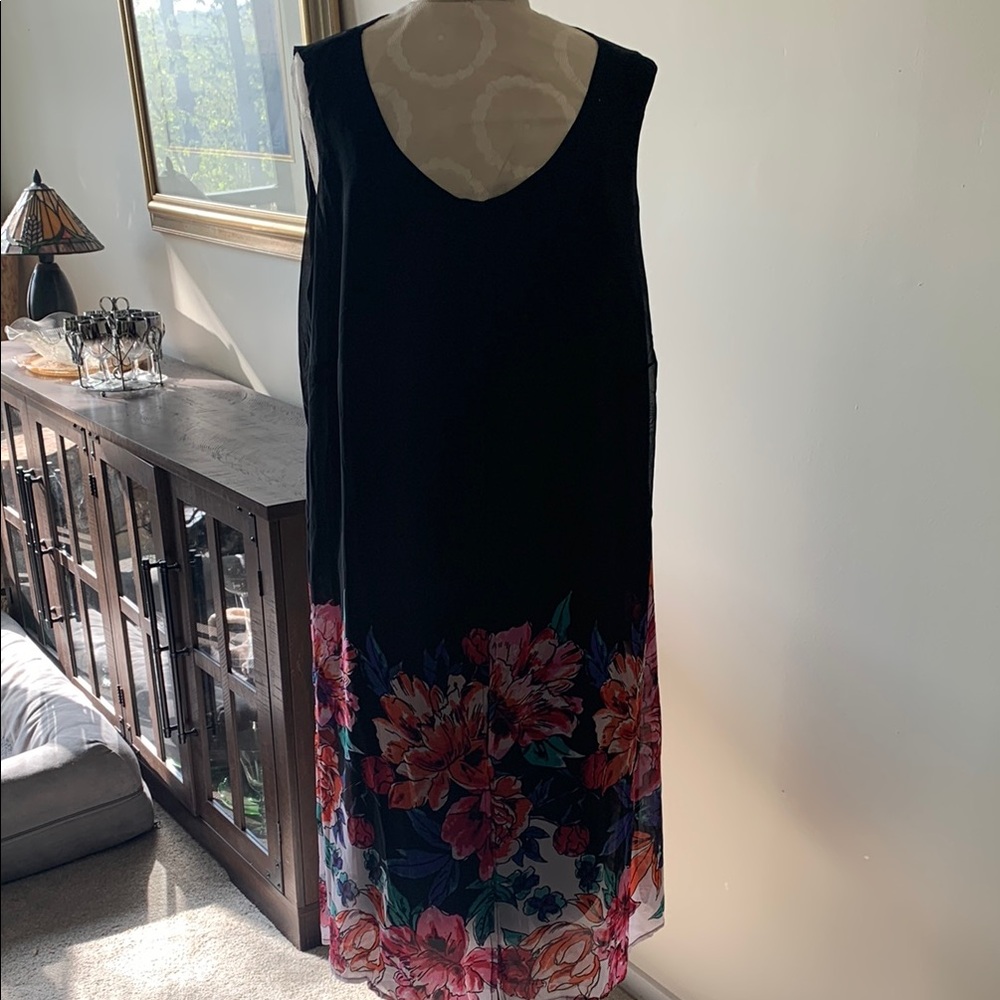 Avenue Black and Pink Sleeveless Midi Sundress